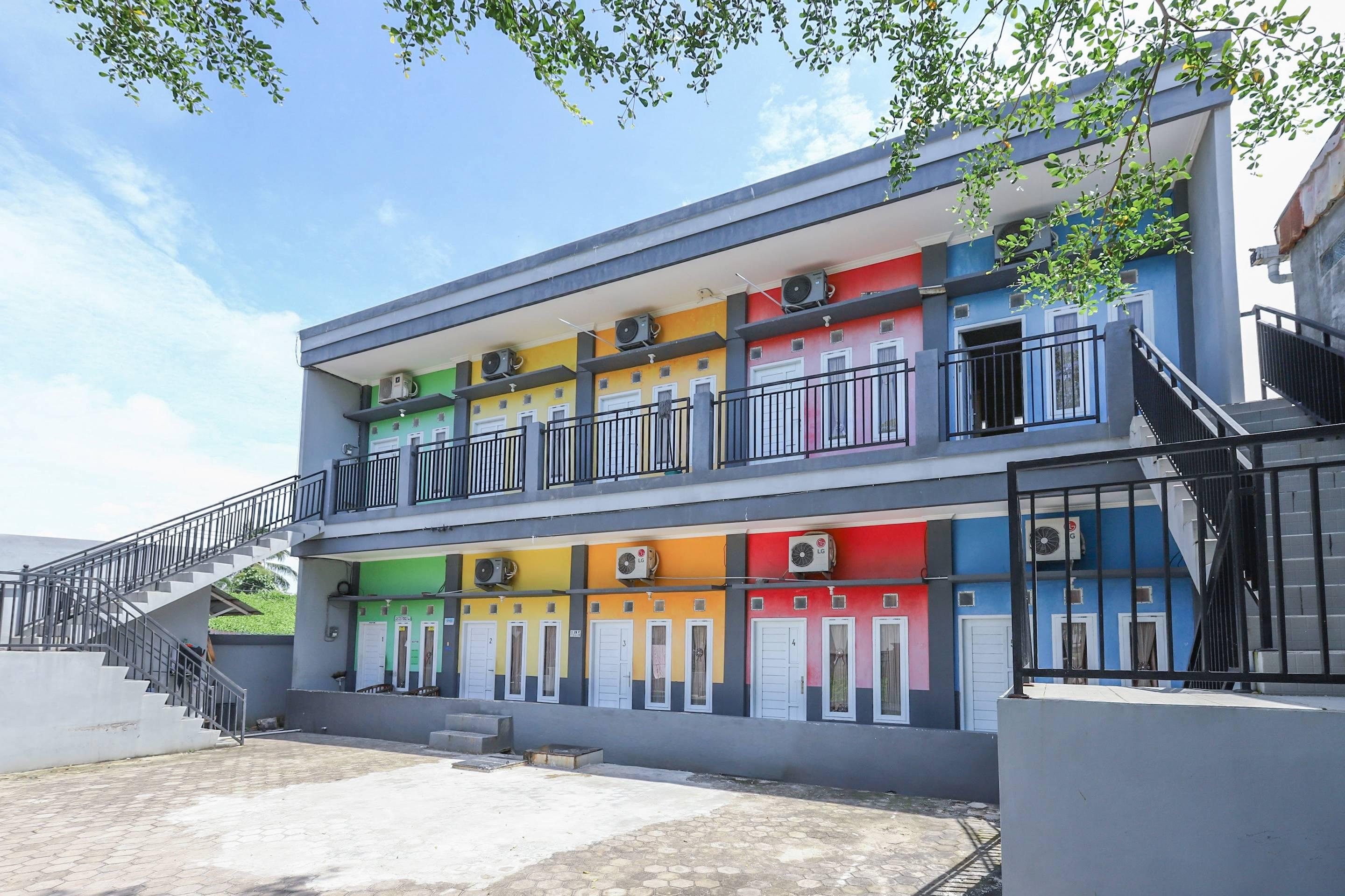 Reddoorz At Pelangi Guest House Balikpapan (Borneo) Exterior foto